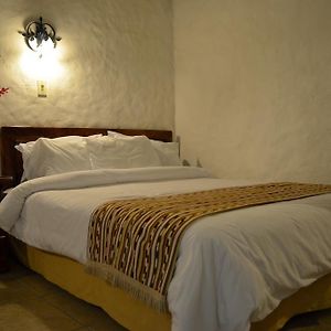 Habitación Estándar con Cama Queen